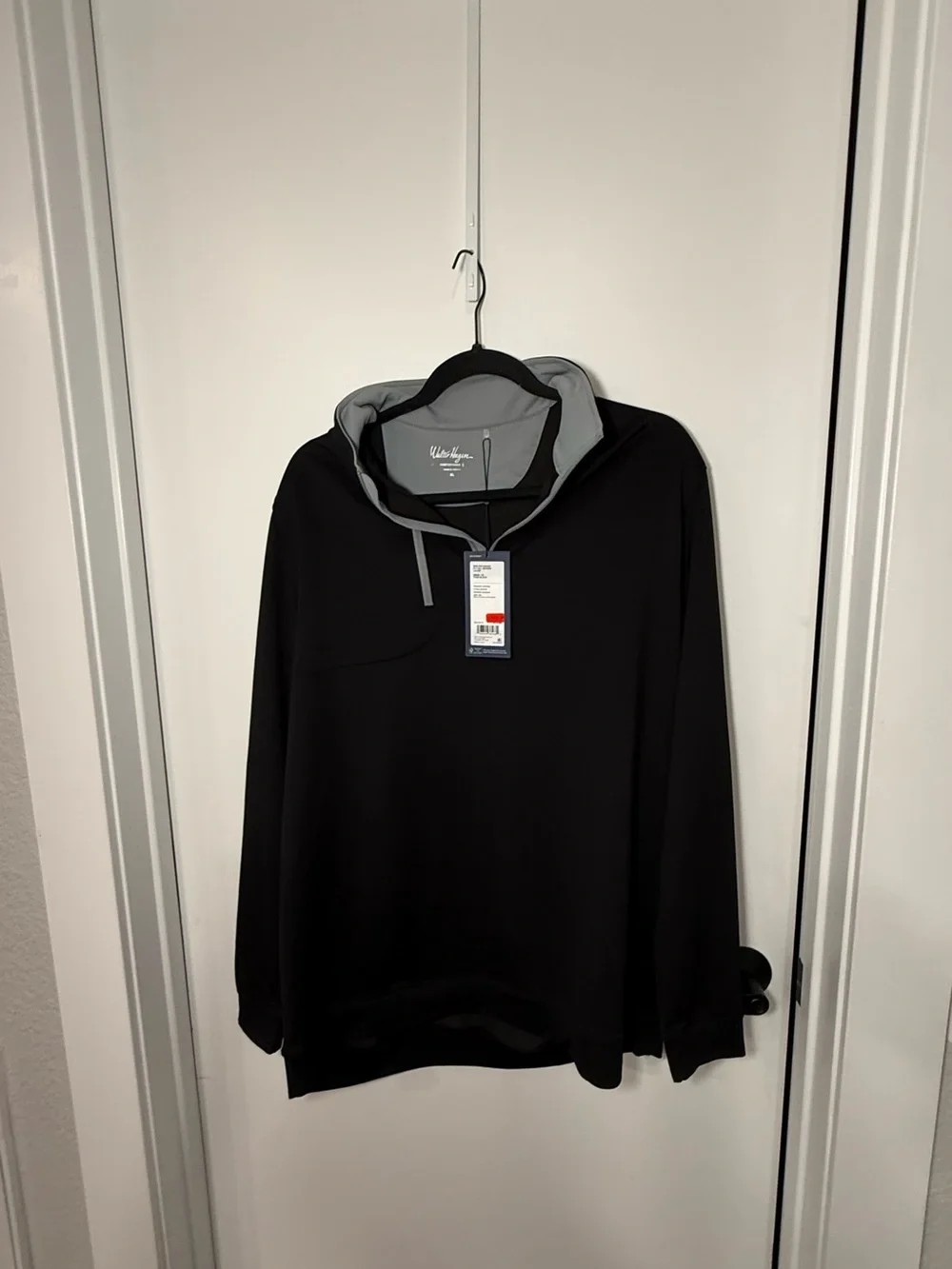 Walter Hagen Black Pullover Hoodie with Light Gray